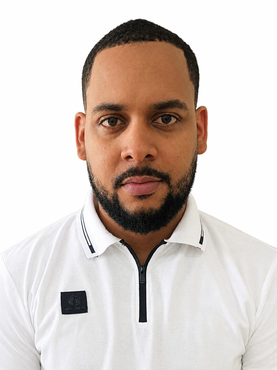 Retrato de Kevin Rafael Mojica Medrano, Director Comercial